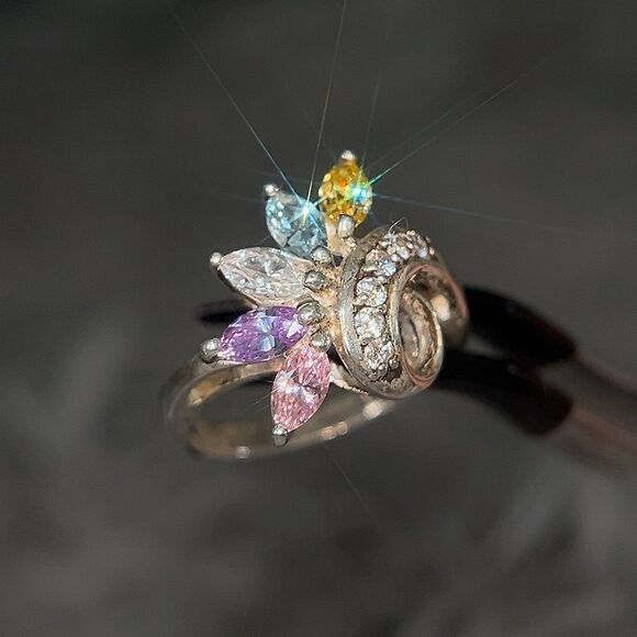 5-Marquis Cut Gems Sterling Silver 925 Ring - Picture 3 of 10